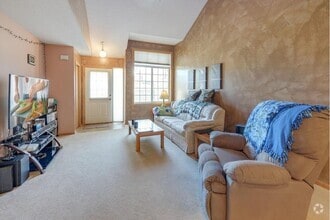 Building Photo - 1704 Pebble Terrace