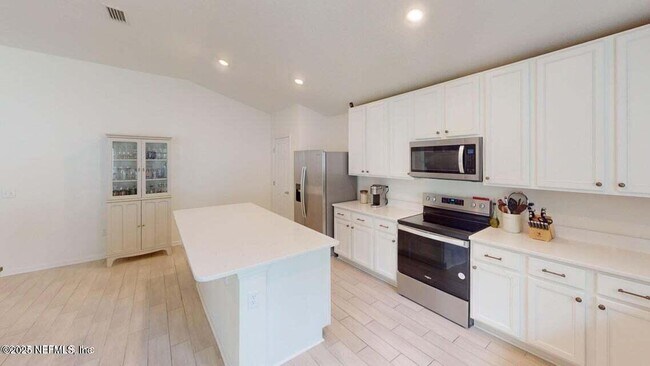Foto del edificio - 2250 Hudson Grove