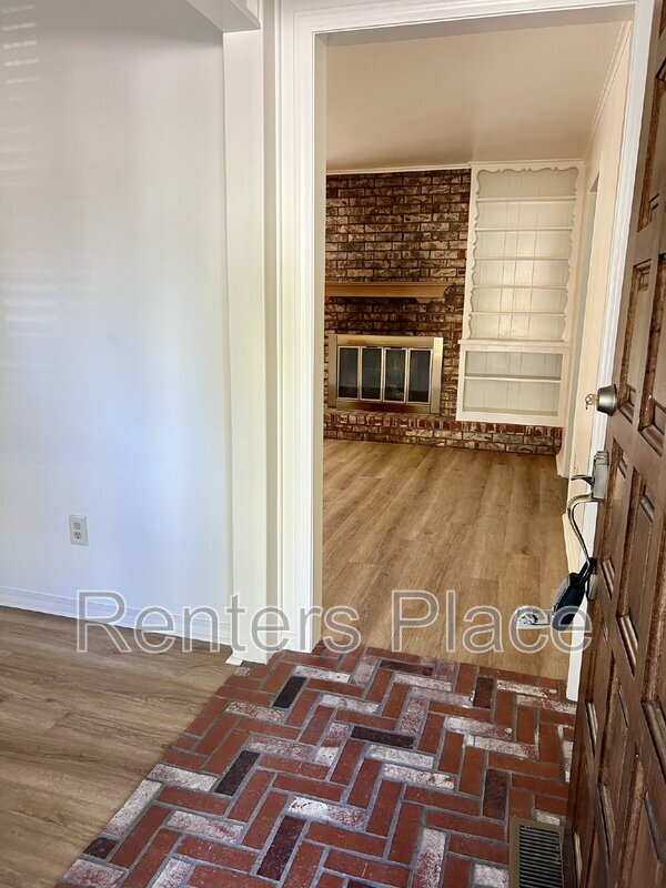 Building Photo - 5228 S Wheeling Ave