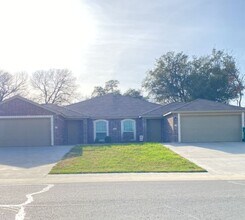 Building Photo - 1518 Aztec Trce