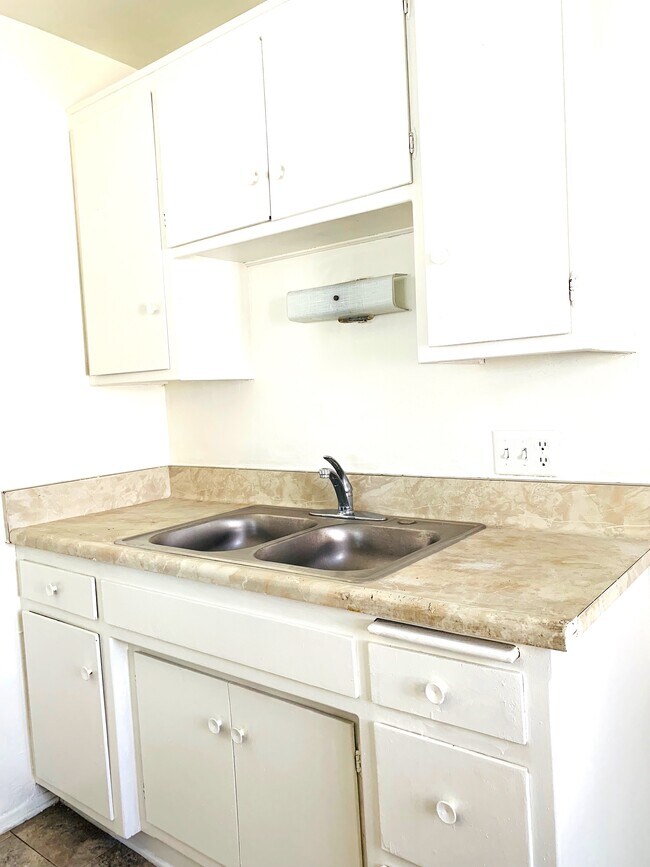 Foto del edificio - 141 S Ave 22