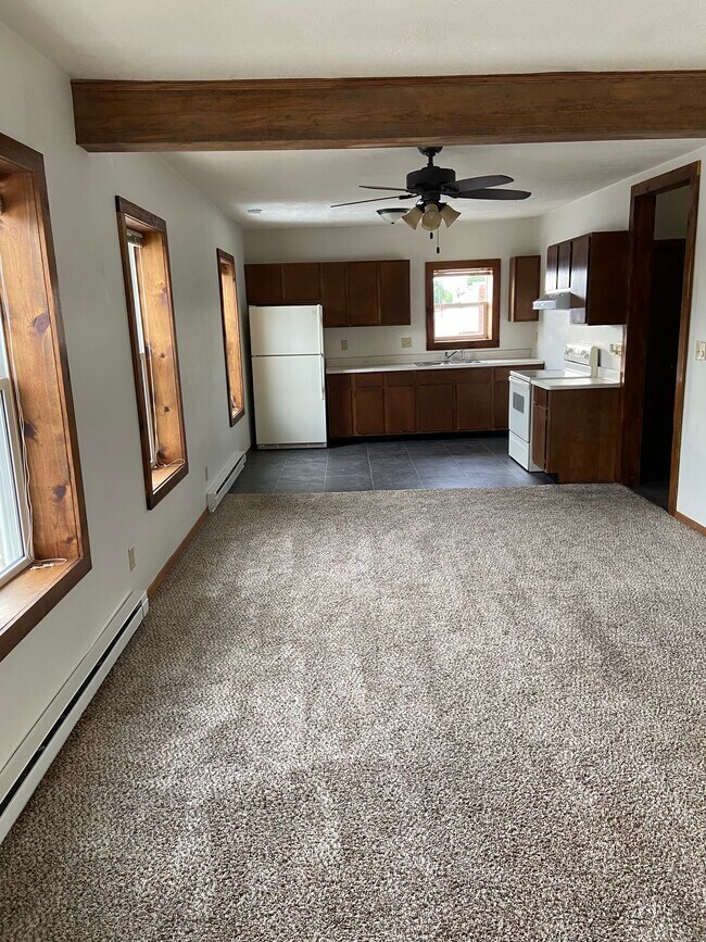 119 W Main St, Coleman, WI 54112 Apartments in Coleman, WI