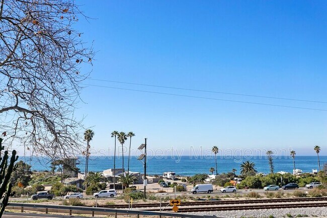 Building Photo - 115 Norfolk Dr