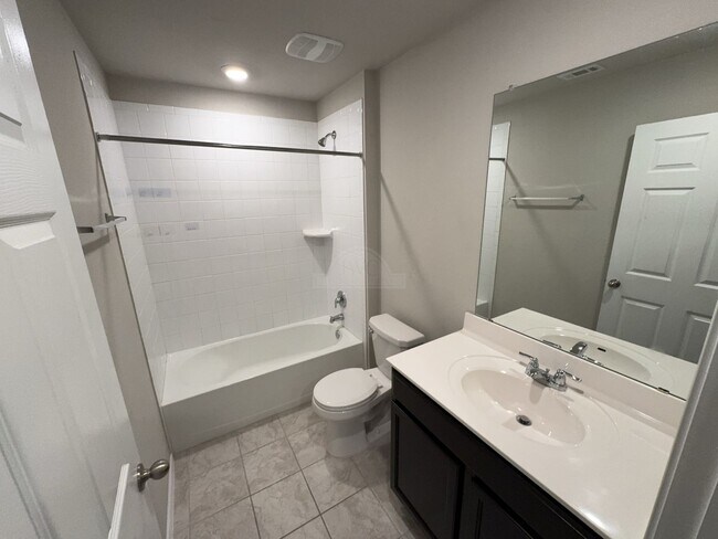 Building Photo - 5110 Natalia Rd