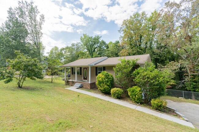 Foto del edificio - Cozy 3-Bedroom Home in Ringgold