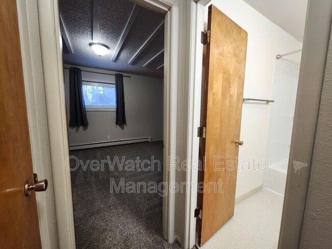 Building Photo - 3137 Raspberry Rd