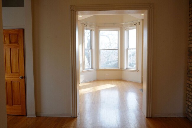 Foto del edificio - 1238 N Campbell Ave