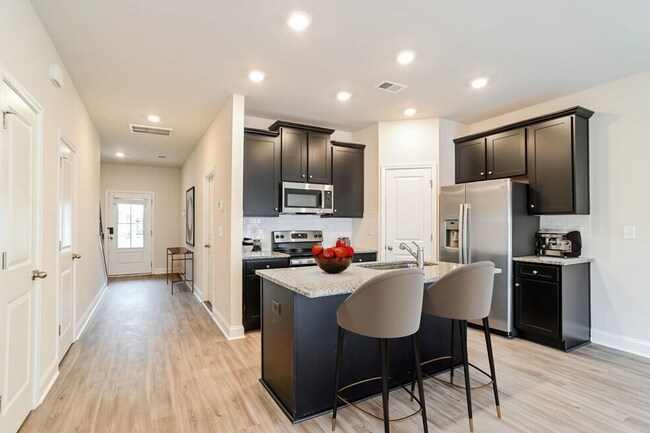 Foto del interior - Sophisticated 3-Bedroom Townhomes | Modern...