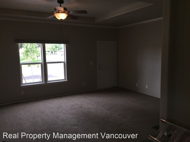 Building Photo - 2 br, 2 bath House - 4700 E 18th St