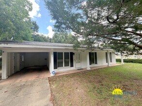 Building Photo - 508 Candlewood Ln