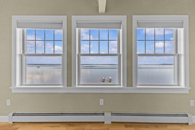 Foto del edificio - 185 Thayer Bay Rd