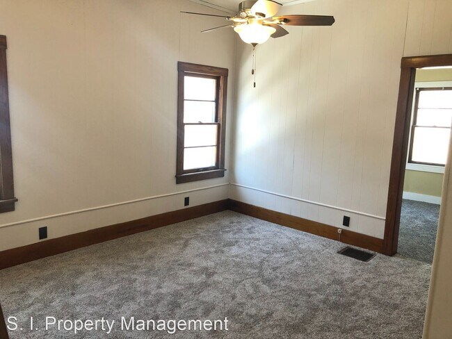 Foto del edificio - 2 br, 1 bath House - 305 E. College
