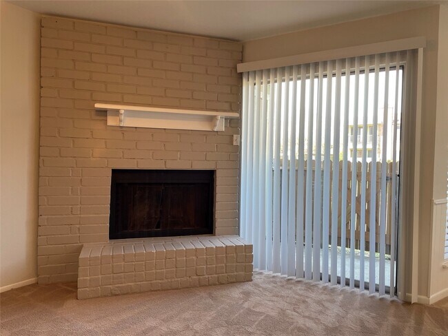 Foto del edificio - 18800 Egret Bay Blvd