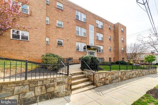 Foto del edificio - 401 Evarts St NE
