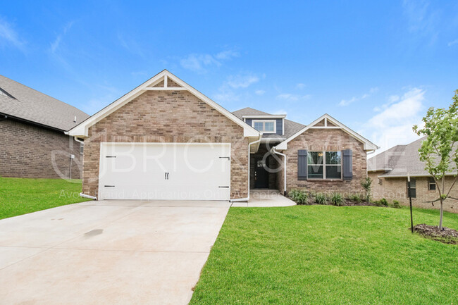 Building Photo - Brand NEW home in Edmond