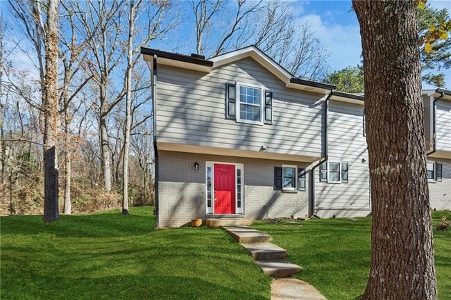 Building Photo - 752 Barnes Mill Trace NE