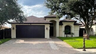 Building Photo - 1502 Summit Dr