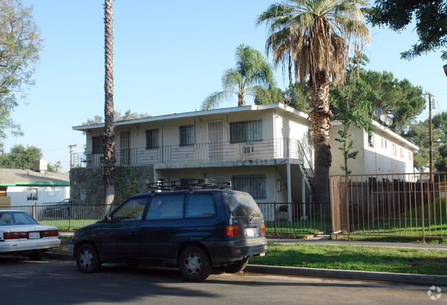 Foto del edificio - Loma Vista Apartments