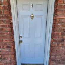 Building Photo - 2071 Ulster Ave