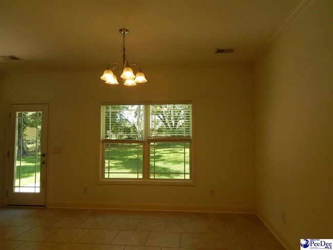 Building Photo - 154 N Lakewood Dr