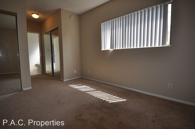 Foto del edificio - 1 br, 1 bath Apartment - 5400 Morella Aven...
