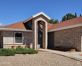 Building Photo - 1457 Sierra De Oro Dr