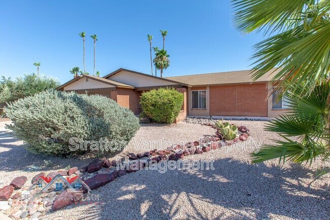 Building Photo - 7911 East Vía de Belleza