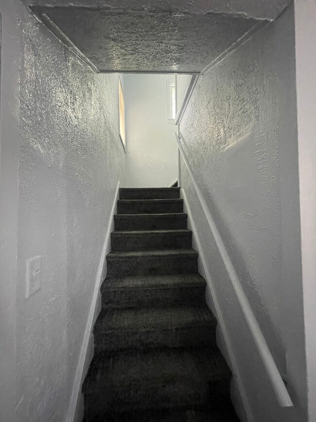 Foto del edificio - 1126 W Indiana Ave
