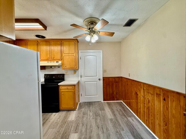 Building Photo - 3113 W 20th Ct