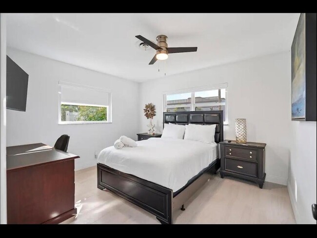 Foto del edificio - 5040 NE 22nd Ave