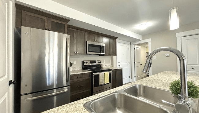 Building Photo - 145 Canaan Drive