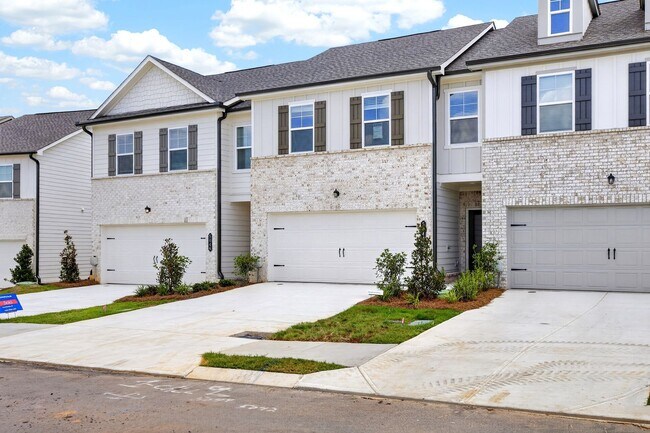 Foto del edificio - 5044 Highwood Dr