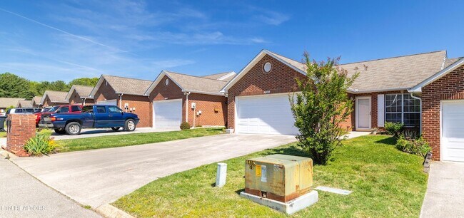 Foto del edificio - 4405 Greenfern Way