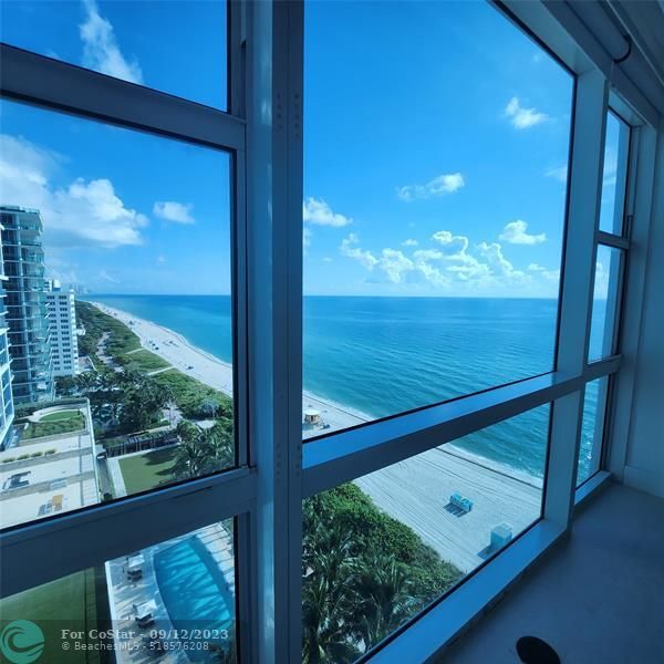 Foto del edificio - 6801 Collins Ave