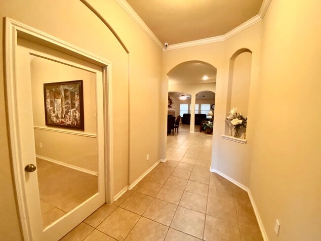 Foto del edificio - 28251 Chalet Park Dr