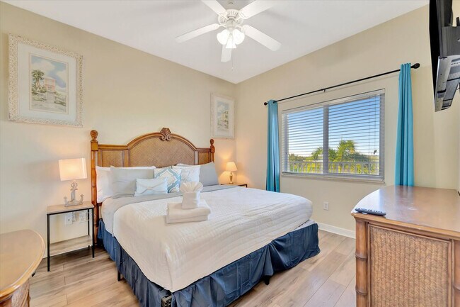 Building Photo - 8800 Bay Pines Blvd