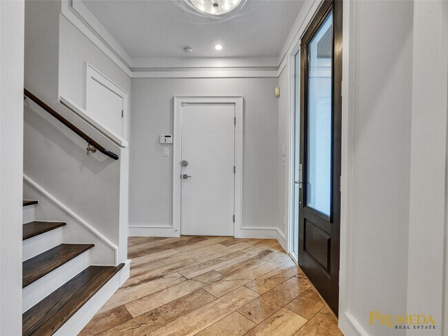 Foto del edificio - 6108 Potomac Enclave Dr