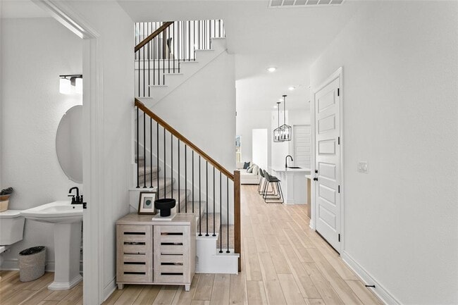 Foto del edificio - 481 Darley Oak Dr