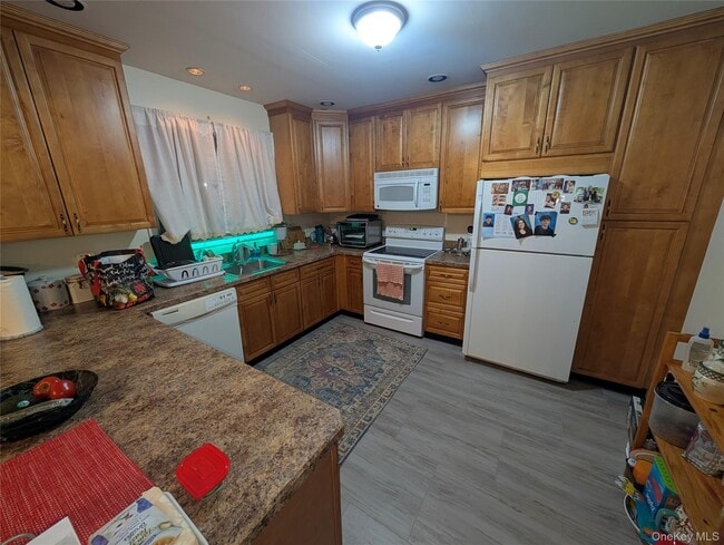 Foto del edificio - 1751 US-6