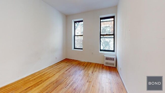 Building Photo - 324 E 91st St