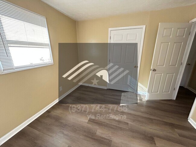 Foto del edificio - 4381 Marlowe St