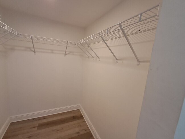 Foto del edificio - 2/2 Condo Off of McGreggor $500 OFF FIRST MONTH