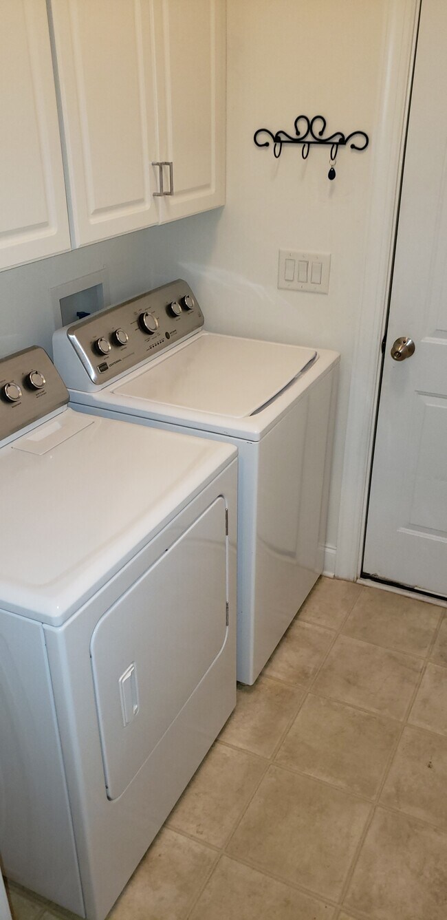 Foto del edificio - 315 St Nicholas Trl