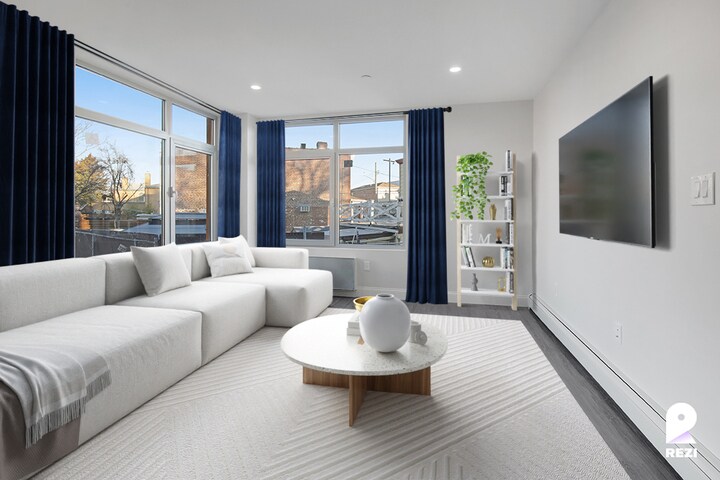 Foto principal - 86-15 Rockaway Blvd