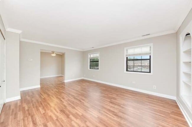 Living Room - 1512 W Jefferson Ave