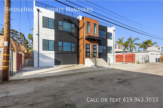 Foto del edificio - 3248 Clairemont Dr