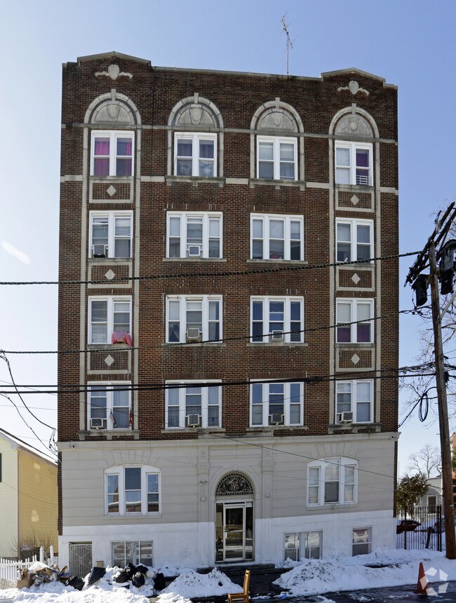 188190 Carroll St, Paterson, NJ 07501 Apartments Paterson, NJ