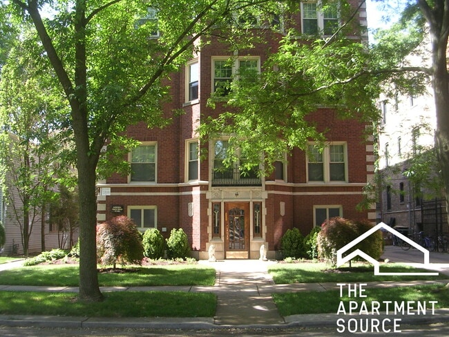 Building Photo - 912 Crain St