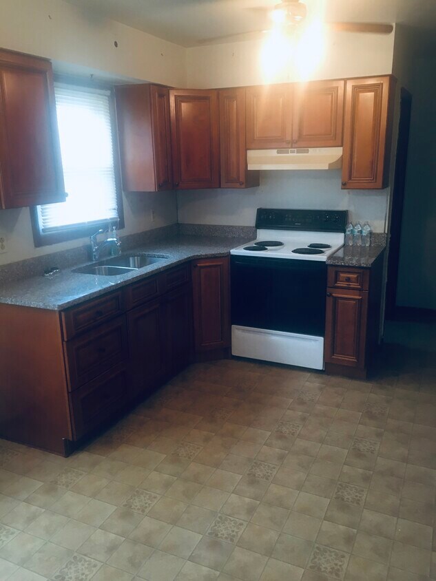 2 Ledgewood Dr Unit 2A, Albany, NY 12205 Apartments in Albany, NY