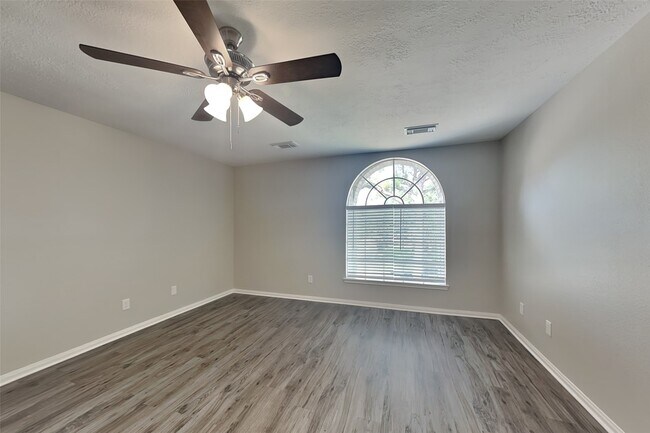 Building Photo - 14906 Woodcypress Ln